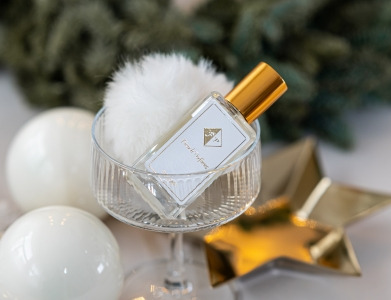 Elegantné vône na sviatočné stretnutia – parfémy na Štedrý večer a Silvester