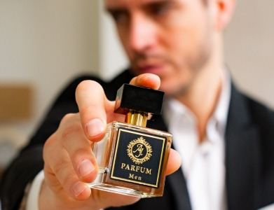 Ako vybrať parfum podľa osobnosti muža – objav svoju ideálnu vôňu